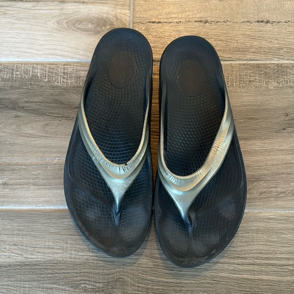 Oofos 11 Oolala sandals - Picture 1 of 5